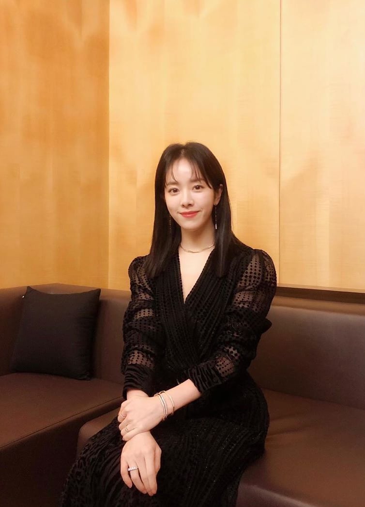 /사진=한지민 인스타그램
