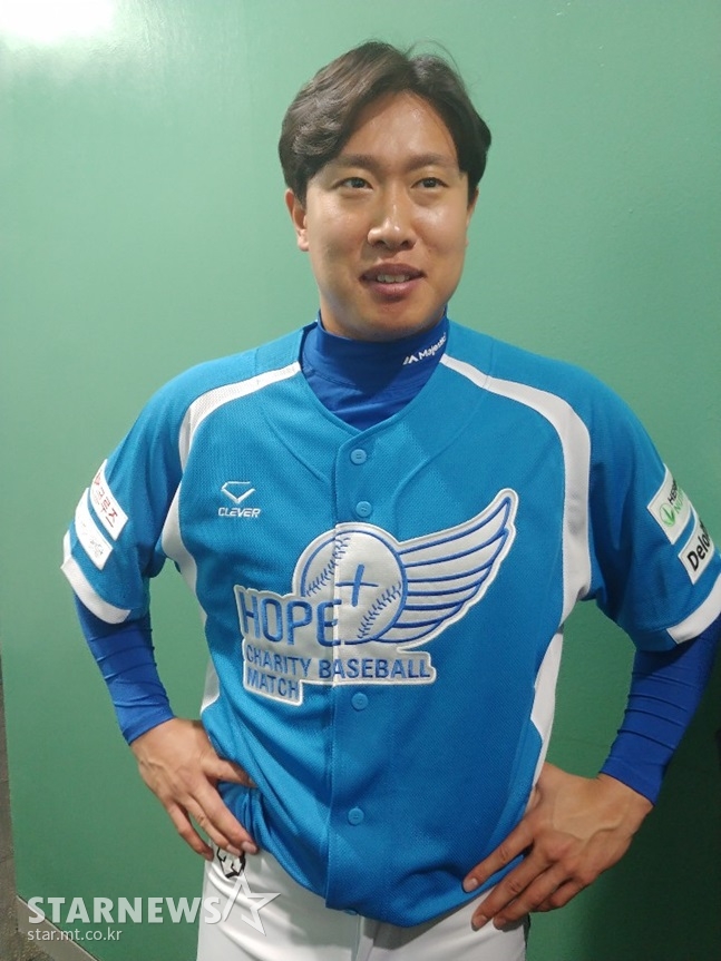 2019 희망더하기 자선야구대회에 참가한 NC 다이노스 박진우. /사진=김동영 기자
