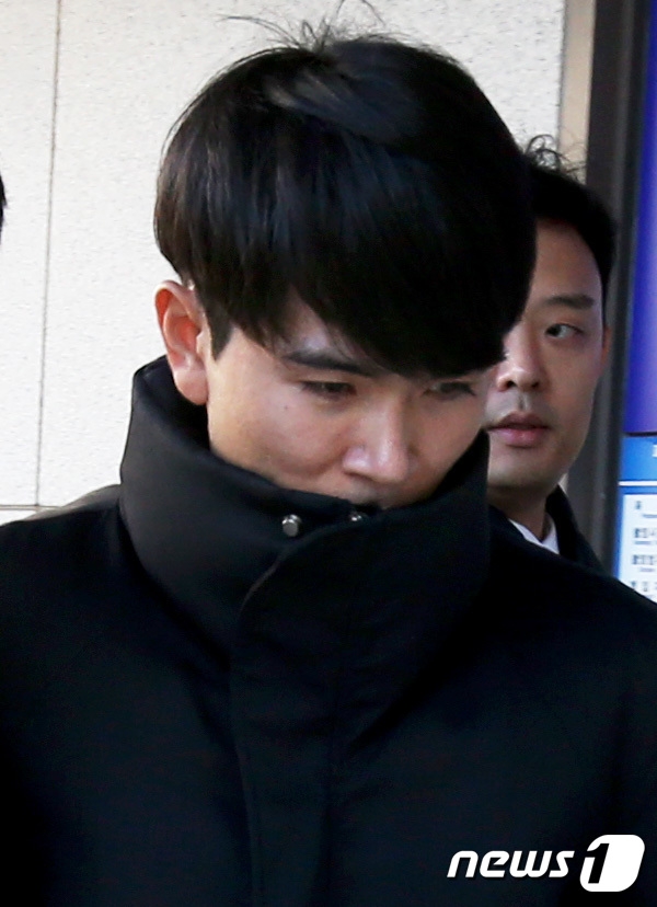 전 농구선수 정병국이 19일 공판을 마치고 인천지법을 나서고 있다. /사진=뉴스1