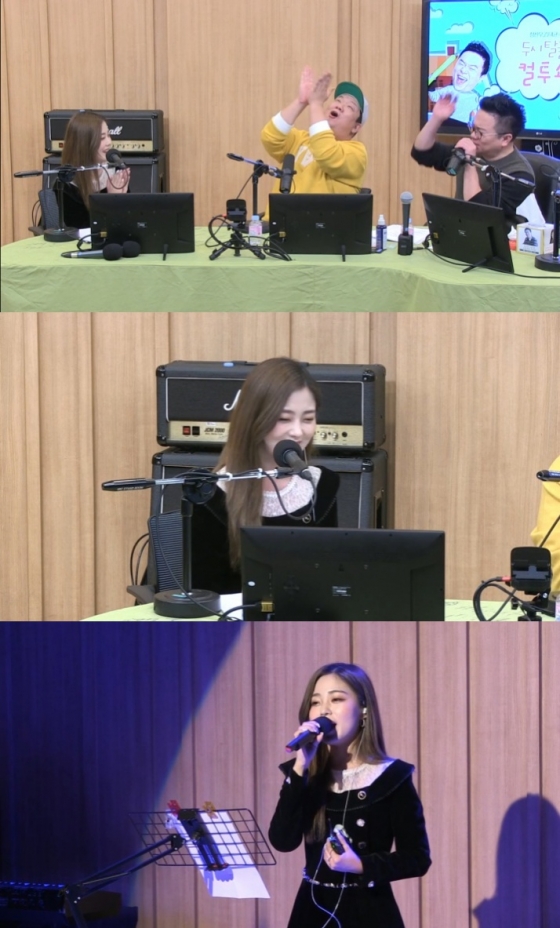 /사진=SBS 파워FM '두시탈출 컬투쇼' 캡처 (가수 흰)