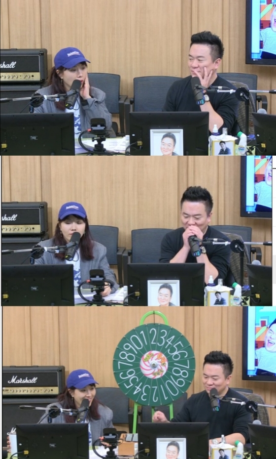 /사진=SBS 파워FM '두시탈출 컬투쇼' 캡처 (좌 신봉선 우 김태균)