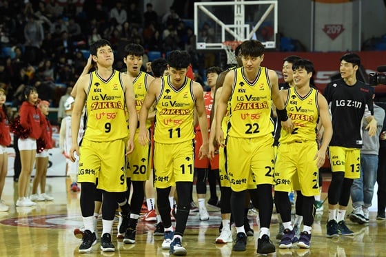 창원 LG 선수들. /사진=KBL