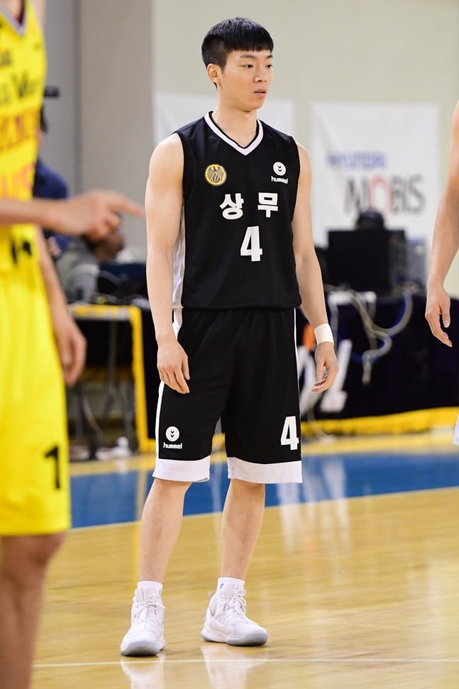 지난해 11월 26일 D리그 LG전 당시 상무 이재도. 이재도는 8일 전역한다. /사진=KBL 제공