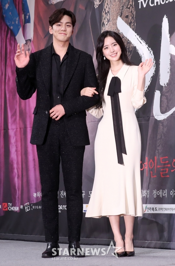 배우 김민규, 진세연 / 사진=김휘선 기자 hwijpg@