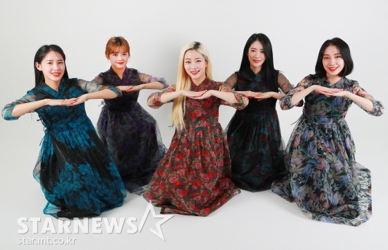걸그룹 희나피아 /사진=이동훈 기자, 한복협찬=빛깔고은한복