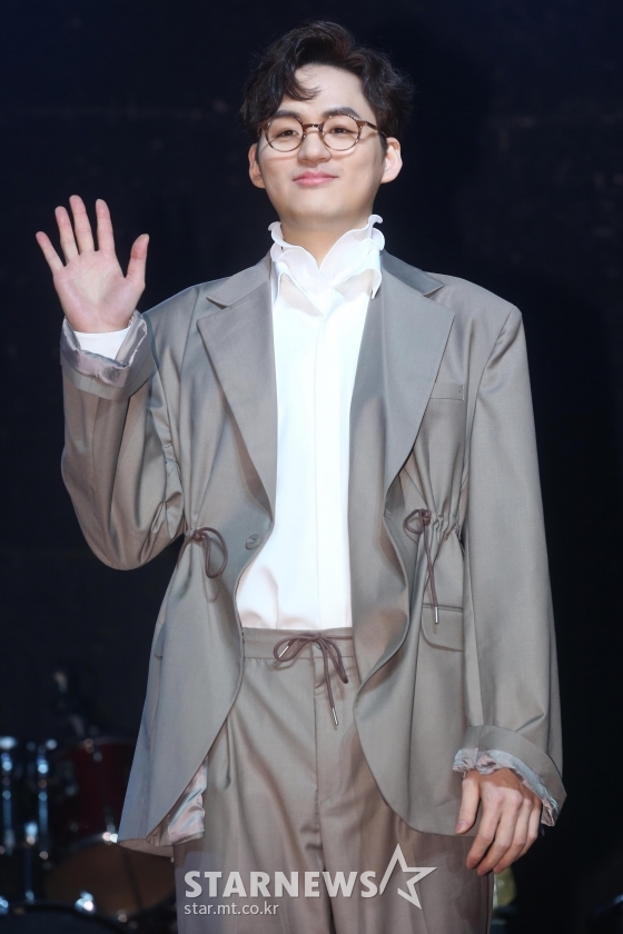 그룹 하이브로 슬로우 폴이 6일 오전 서울 마포구 하나투어 브이홀에서 열린 새 미니앨범 'GOOD MORNING'(굿모닝) 발매 기념 쇼케이스에서 포즈를 취하고 있다. / 사진=강민석 기자 msphoto94@