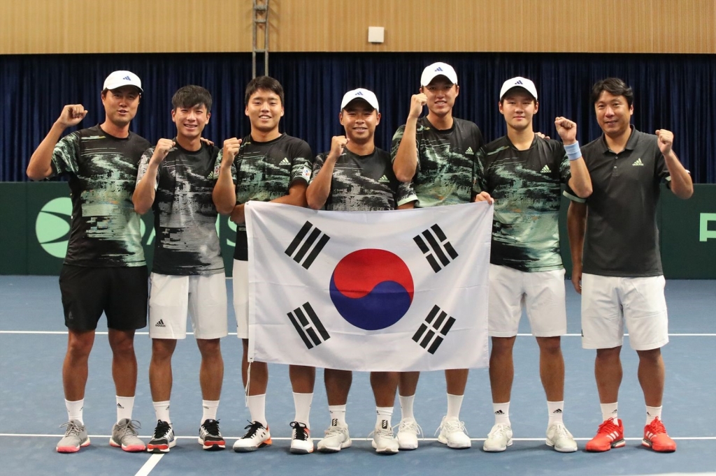 2019년도 세계남자테니스선수권대회 아시아/오세아니아 지역그룹 1 예선’ 경기에서 승리한 한국 테니스 국가대표팀. /사진=대한테니스협회 제공