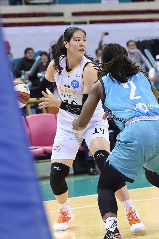 KB스타즈 박지수. /사진=WKBL 제공