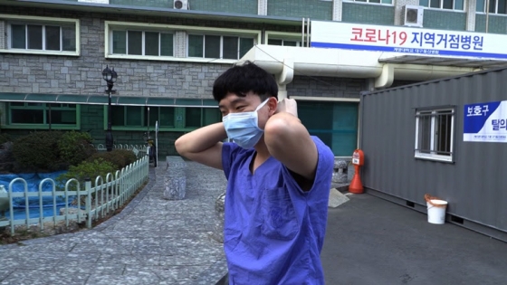 “돕고 싶다는 생각 하나로 내려왔어요. 기약 없이 내려온 거라, 이 상황이 해결될 때까지는 계속 해야죠” 이미르(의료 자원 봉사자)
