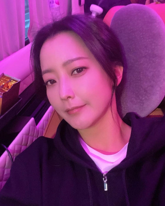 /사진=김희선 인스타그램 캡처