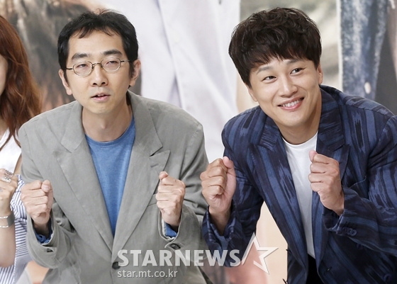 유호진 PD(사진 왼쪽), 차태현/사진=스타뉴스