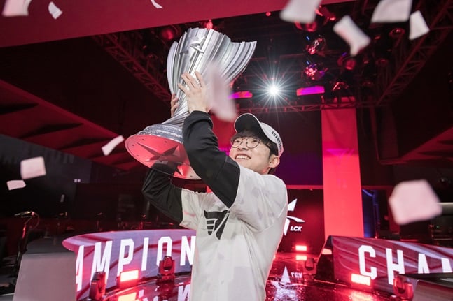 통산 9번째 LCK 우승을 차지한 T1의 '페이커' 이상혁. /사진=라이엇 게임즈 제공