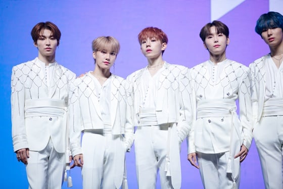 엘라스트 /사진제공=이엔터테인먼트