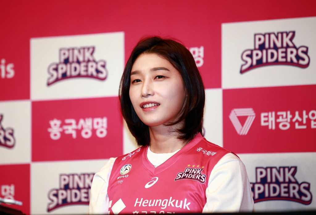 흥국생명 김연경이 10일 서울 회현동 밀레니엄힐튼 호텔에서 공식 기자회견을 열었다. /사진=흥국생명