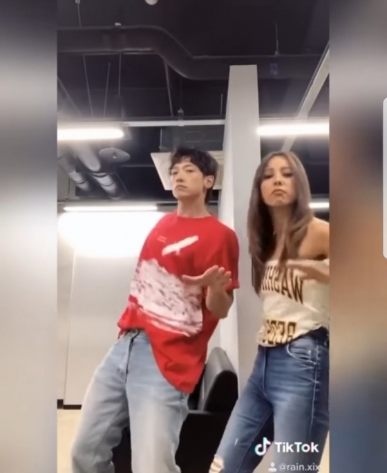 /사진=비 인스타그램