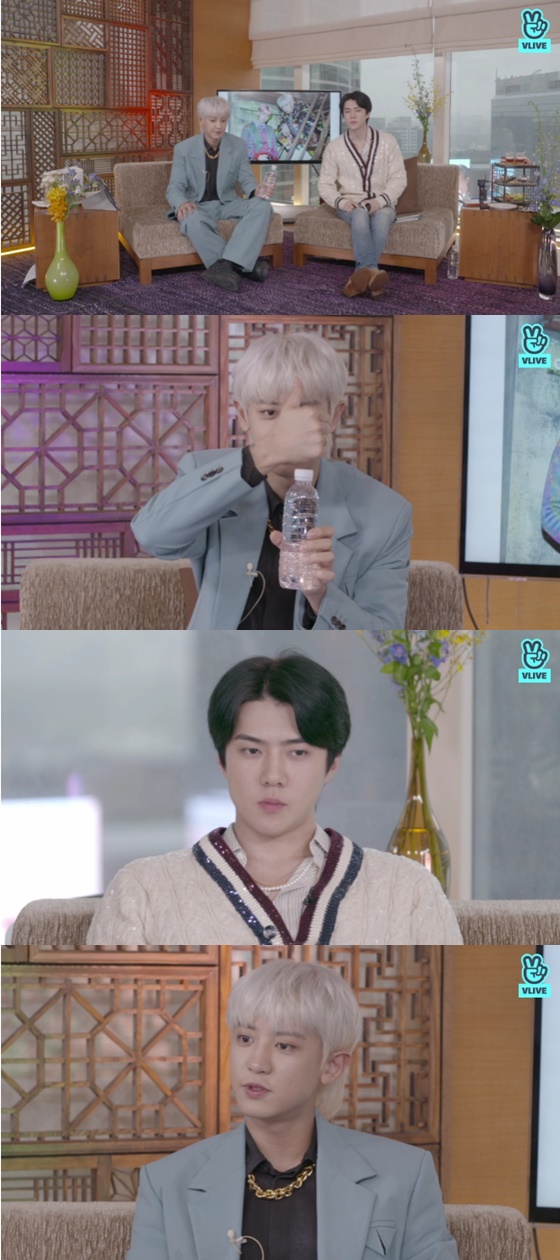 엑소 세훈, 찬열/사진=V라이브 방송화면 캡처