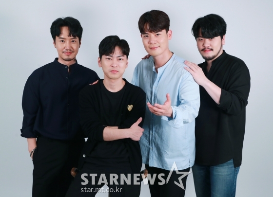 '팬텀싱어3' 우승 라포엠 인터뷰(왼쪽부터 최성훈, 박기훈, 유채훈, 정민성) /사진=이동훈 기자