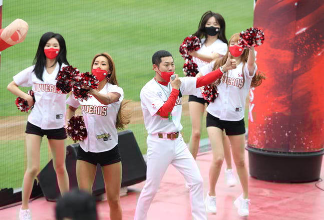 SK 와이번스 응원단. /사진=SK와이번스