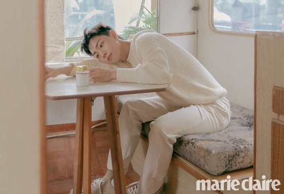 온앤오프 이션 /사진제공=마리끌레르