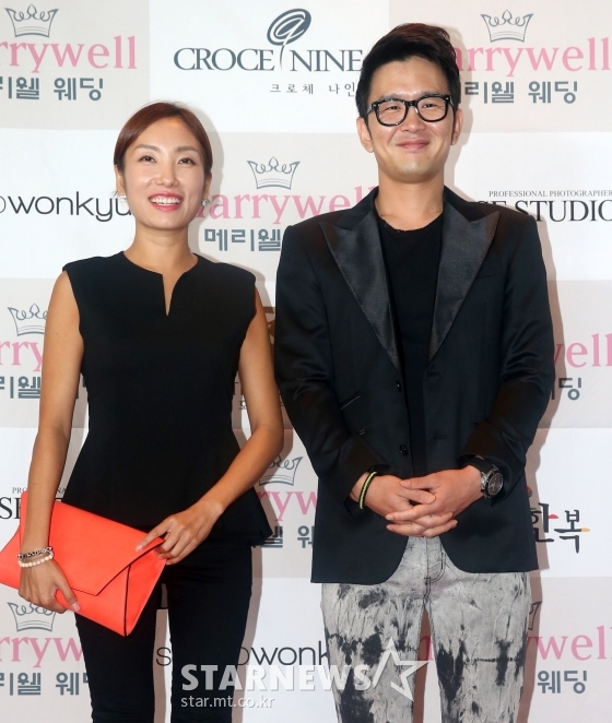 정경미, 윤형빈(사진 오른쪽)/사진=홍봉진기자 honggga@