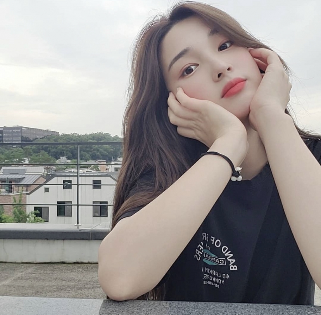 /사진=율희 인스타그램