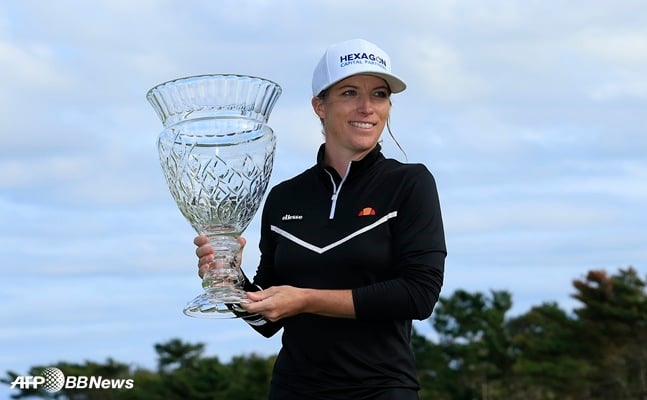 LPGA 투어 통산 첫 승을 따낸 멜 리드. /AFPBBNews=뉴스1