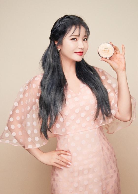 홍진영 '홍샷' /사진=IMH엔터테인먼트