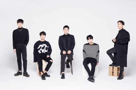 블랙와이 패밀리 지진석, 자리, 우일, 우리, 모마강(왼쪽부터) /사진=블랙와이뮤직