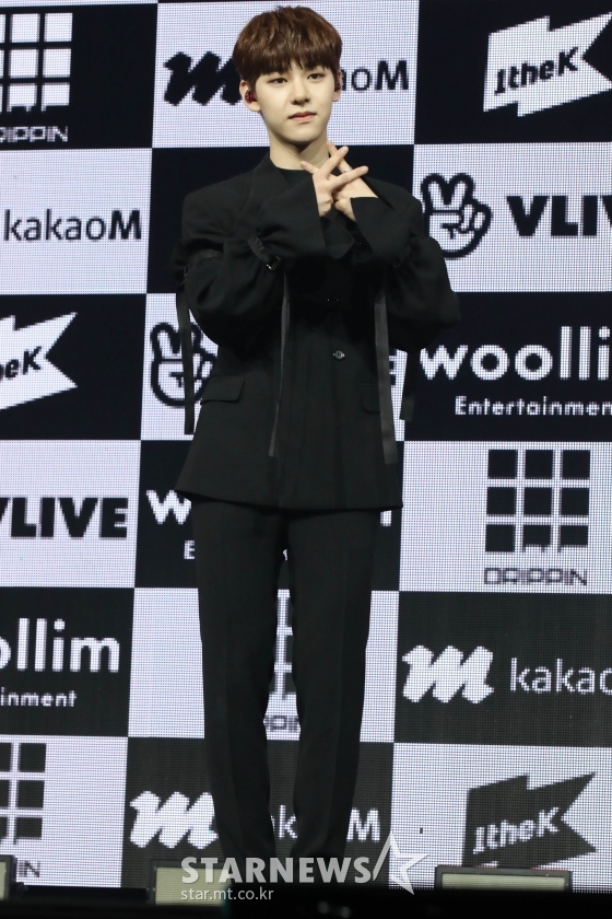 그룹 드리핀 김동윤이 28일 오후 서울 용산구 한남동 블루스퀘어에서 열린 미니 1집 '보이저(Boyager)'를 발매기념 쇼케이스를 열고 포즈를 취하고 있다. / 사진=임성균 기자 tjdrbs23@