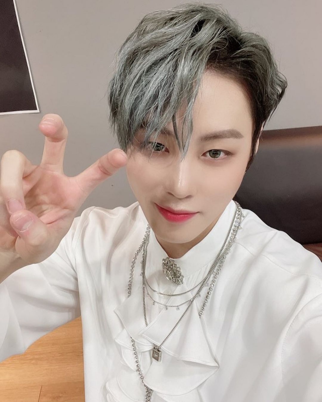 /사진=하성운 공식 인스타그램