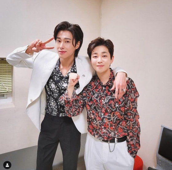 /사진=딘딘 인스타그램 (좌 유노윤호 우 딘딘)