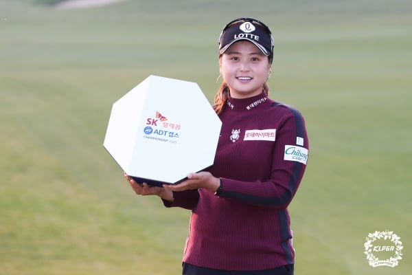 2020시즌 KLPGA 최종전 SK텔레콤·ADT캡스 챔피언십에서 우승한 최혜진./사진=KLPGA