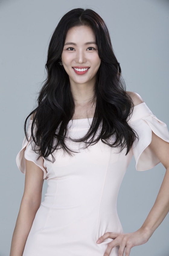 MBC에브리원 '대한외국인'에 출연해 화제를 모은 프리랜서 아나운서 겸 방송인 김남희/사진제공=스타리움엔터테인먼트
