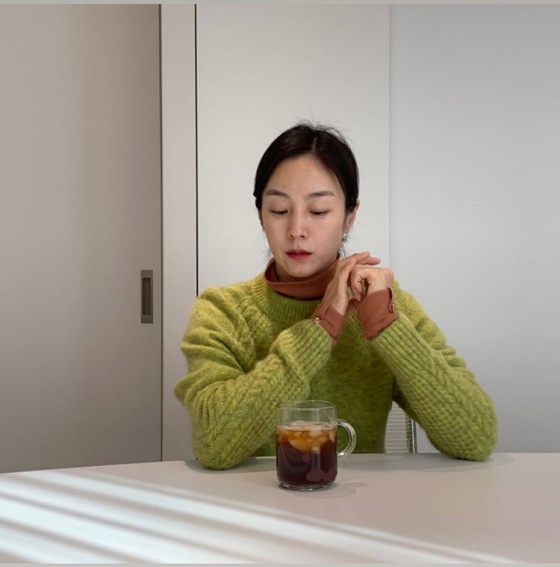 개그맨 이휘재 아내 플로리스트 문정원이 장난감값 미지급 논란 후 사과 내용을 담은 자필 편지/사진제공=아이오케이컴퍼니