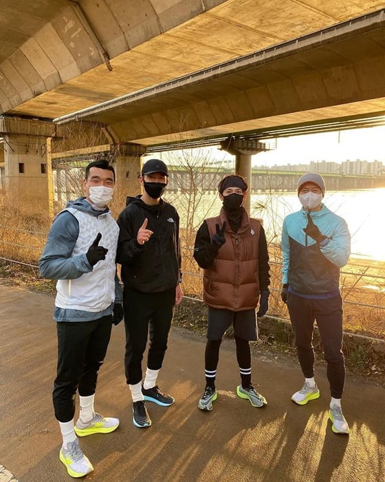 임시완, 션, 이영표, 조원희 /사진=션 인스타그램