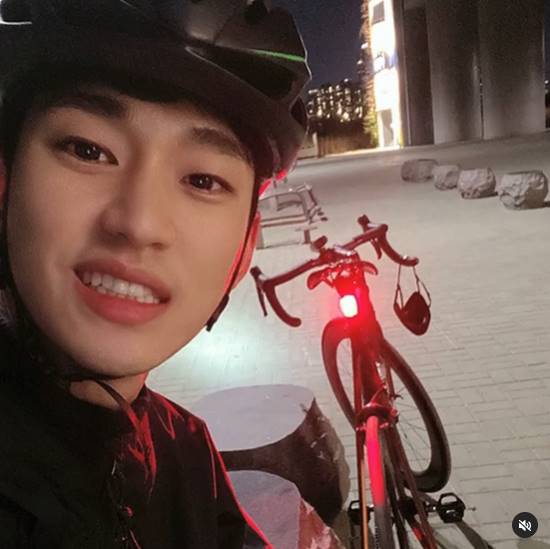 /사진=김수현 인스타그램