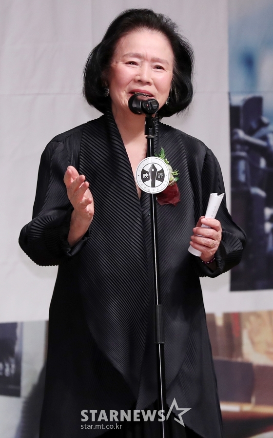 배우 윤정희 / 사진=김휘선 기자 hwijpg@