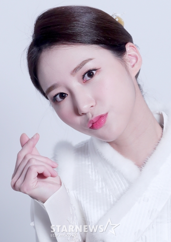 OCN 토일 오리지널 '경이로운 소문' 장혜경 역 배우 김정진이 스타뉴스와 한복 인터뷰를 진행했다./사진=김창현 기자 chmt@