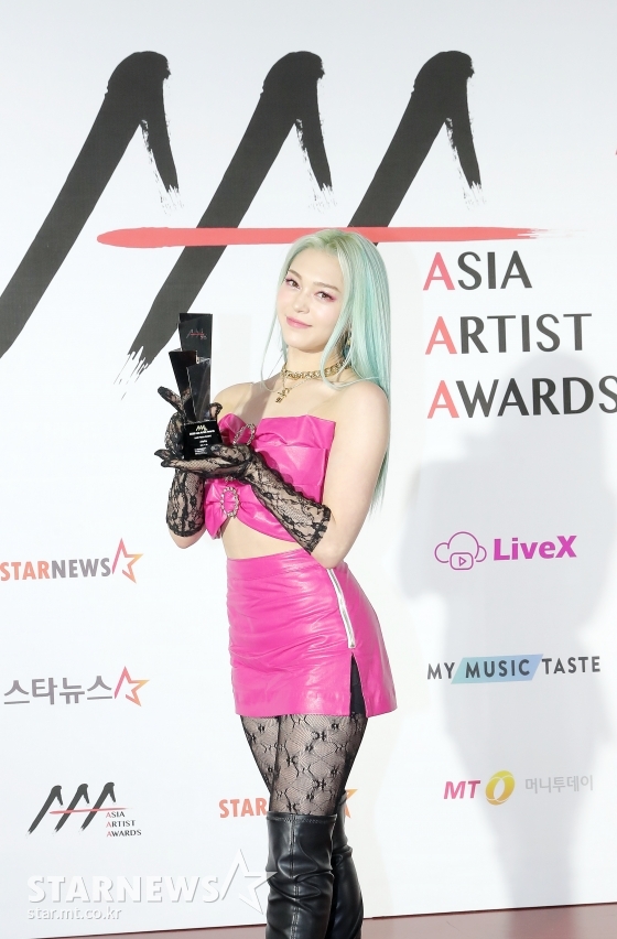 2020 Asia Artist Awards(2020 아시아 아티스트 어워즈, 2020 AAA)에서 AAA 포커스상을 수상한 알렉사(AleXa)/ 사진=김창현 기자 chmt@