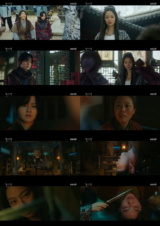 KBS 2TV 월화드라마 '달이 뜨는 강'에서 지수가 김소현을 위해 붙잡혀 위기에 빠졌다./사진제공= 빅토리콘텐츠