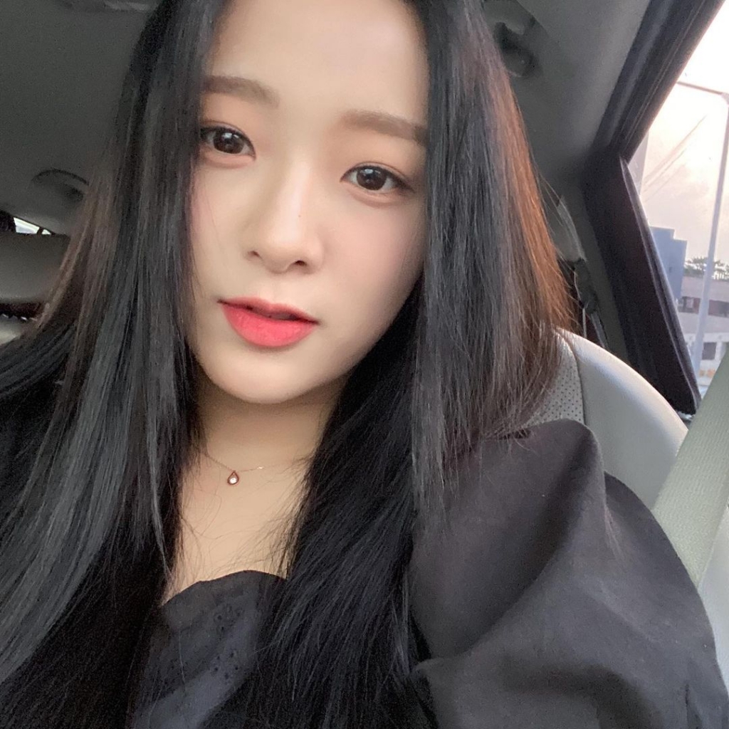 그룹 에이프릴 이진솔 /사진=이진솔 인스타그램