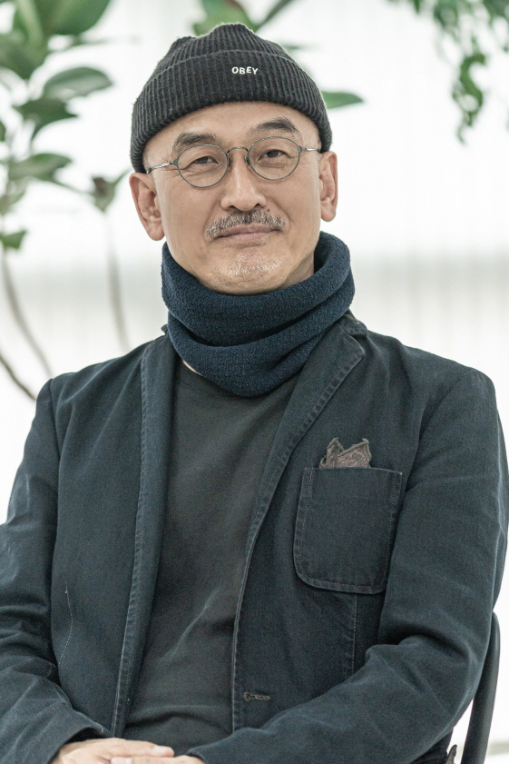 '자산어보'를 연출한 이준익 감독.