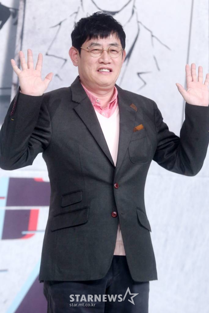이경규가 KBS 라디오 쿨FM '윤정수, 남창희의 미스터 라디오'에서 DJ 윤정수, 남창희와 전화 통화를 했다./사진=홍봉진기자 honggga@