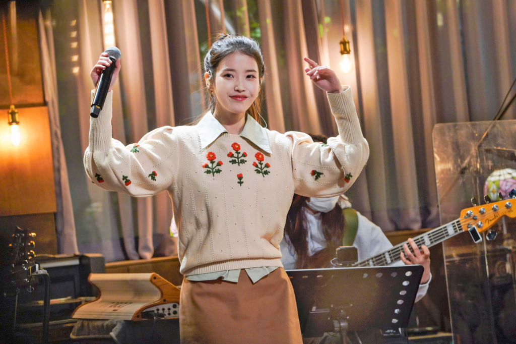 가수 아이유 / 사진=-JTBC