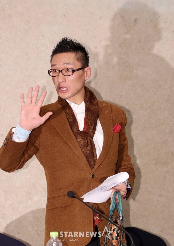 팝 아티스트 낸시랭의 전 남편이자 사기, 횡령 등 혐의를 받는 왕진진의 선고 기일이 정해졌다. /사진=김휘선 기자 hwijpg@