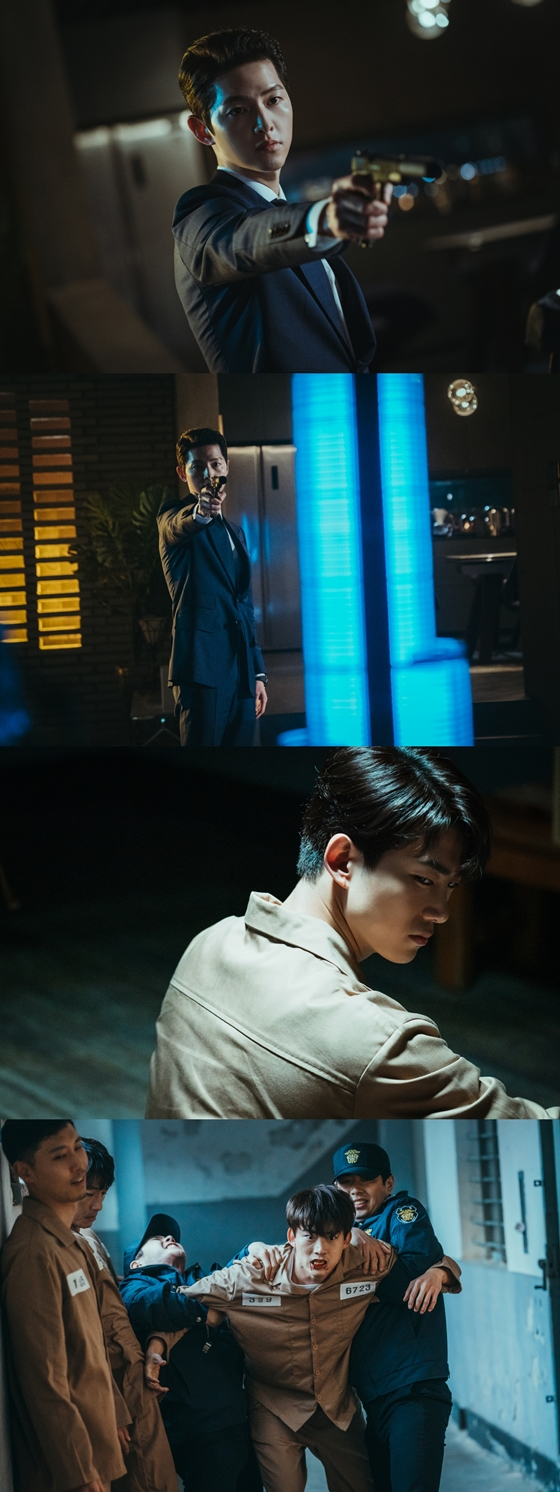 tvN 토일드라마 '빈센조'에서 송중기, 옥택연의 최종 승부가 펼쳐진다./사진제공=tvN