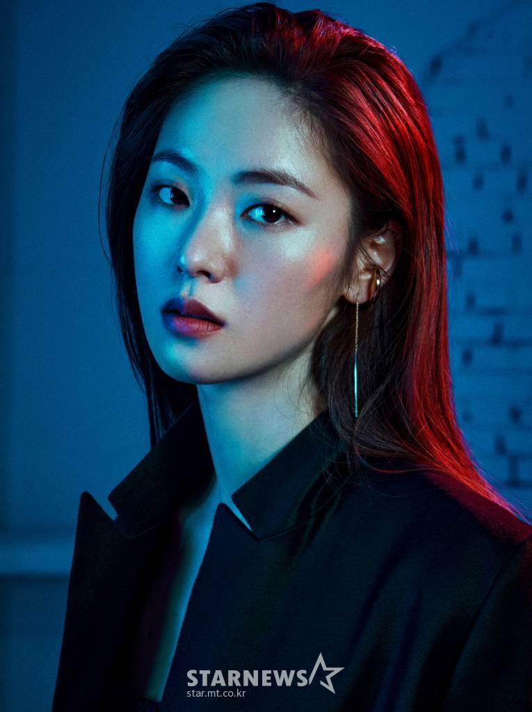 영화 '낙원의 밤'(감독 박훈정) 주연배우 전여빈이 23일 오후 진행된 온라인 인터뷰를 위해 포즈를 취하고 있다. /사진제공=넷플릭스 2021.04.23 /사진=이동훈 기자 photoguy@