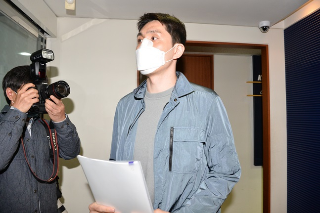 30일 KBL센터에서 열린 재정위원회에 출석한 울산 현대모비스 기승호. 재정위원회 결과 제명됐다. /사진=KBL 제공