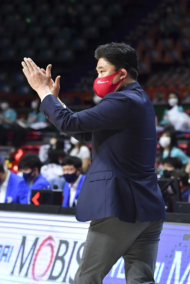 KGC인삼공사 김승기 감독./사진=KGC인삼공사