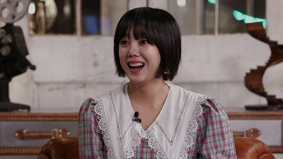고은아가 SBS플러스, 채널S '연애도사'에서 소개팅을 한다./사진제공=SBS플러스, 채널S